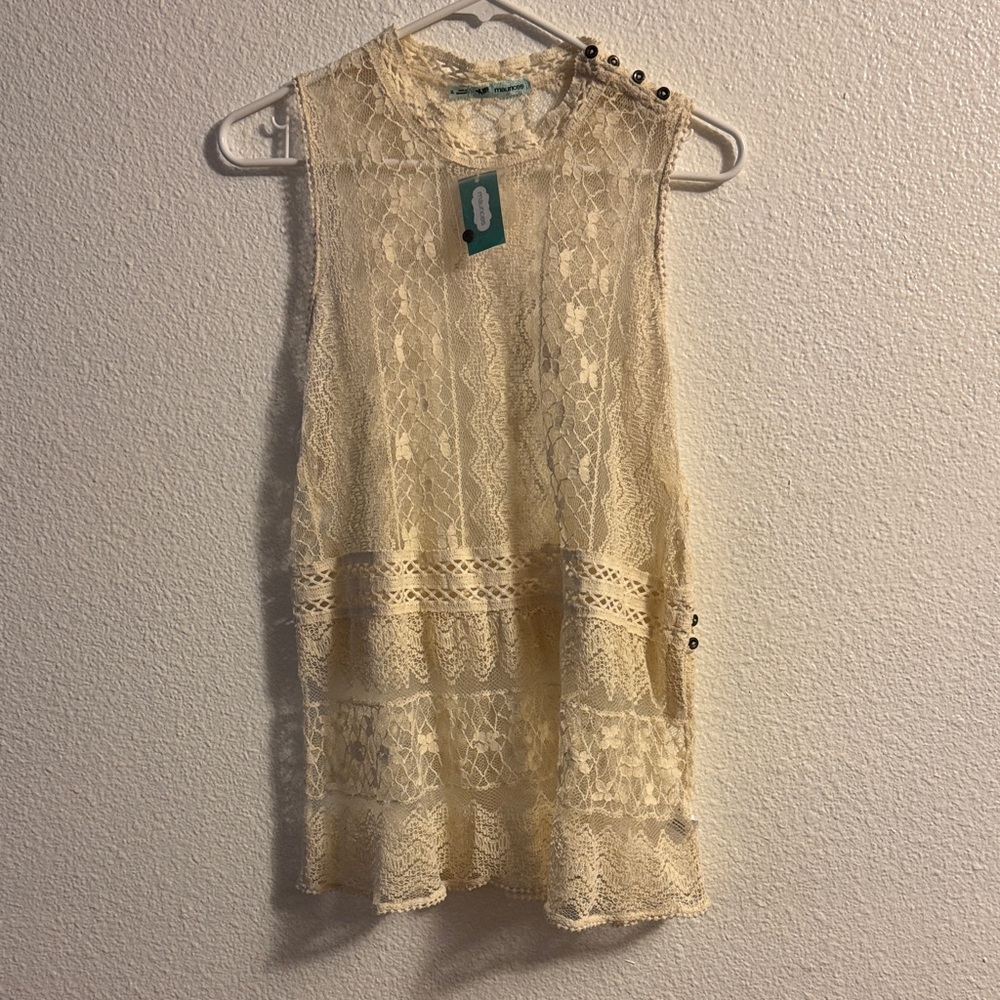 Maurice’s Cream Lace Sleeveless Shirt